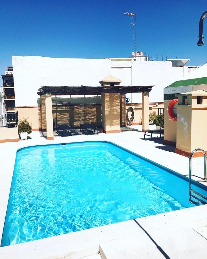 Agua V & Seasonal Pool By Ele Apartments Малага Экстерьер фото